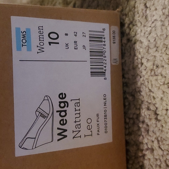 TOMS. Only worn a few times - Picture 4 of 4